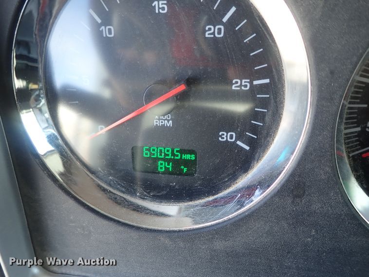 image for item DG3043 2010 Kenworth T400 dump truck