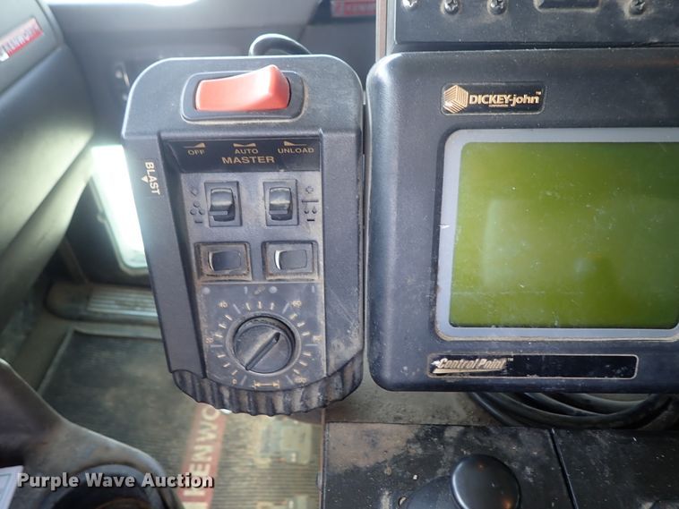 image for item DG3043 2010 Kenworth T400 dump truck