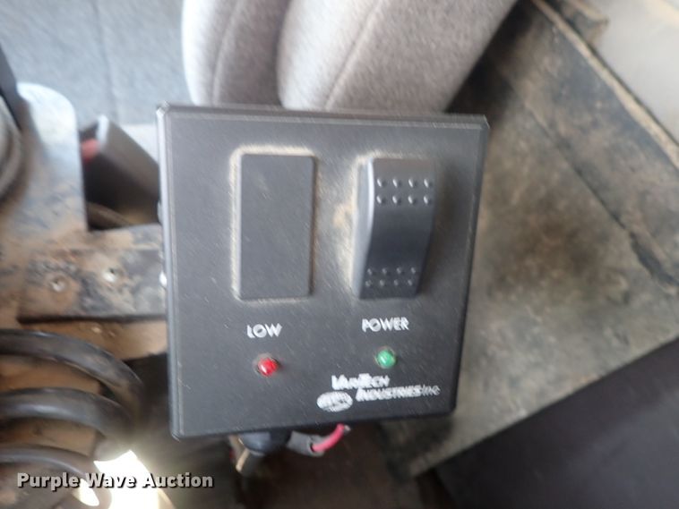 image for item DG3043 2010 Kenworth T400 dump truck