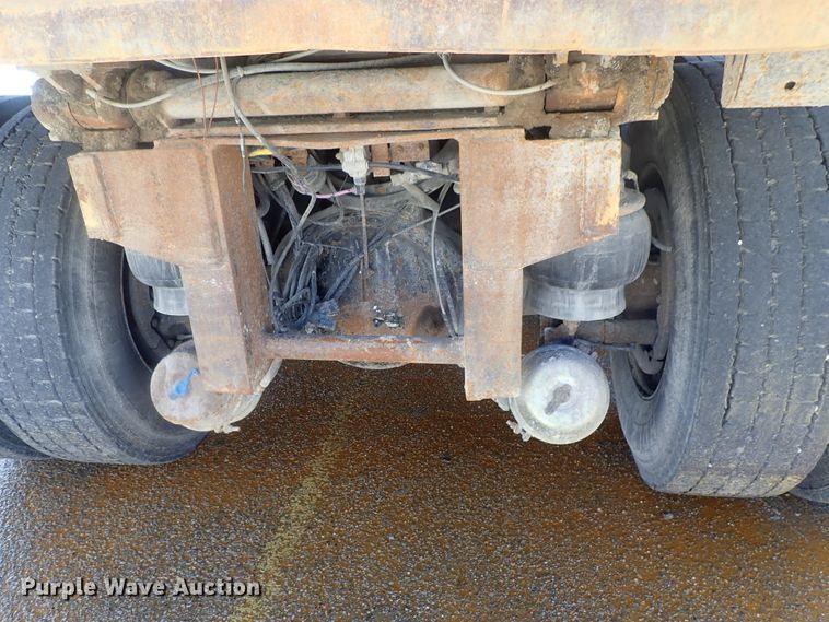 image for item DG3043 2010 Kenworth T400 dump truck