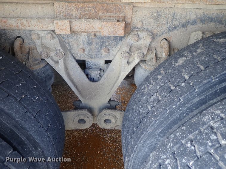 image for item DG3043 2010 Kenworth T400 dump truck