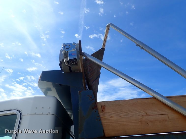 image for item DG3043 2010 Kenworth T400 dump truck