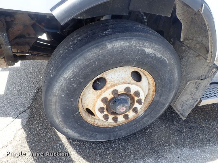 image for item DG3043 2010 Kenworth T400 dump truck