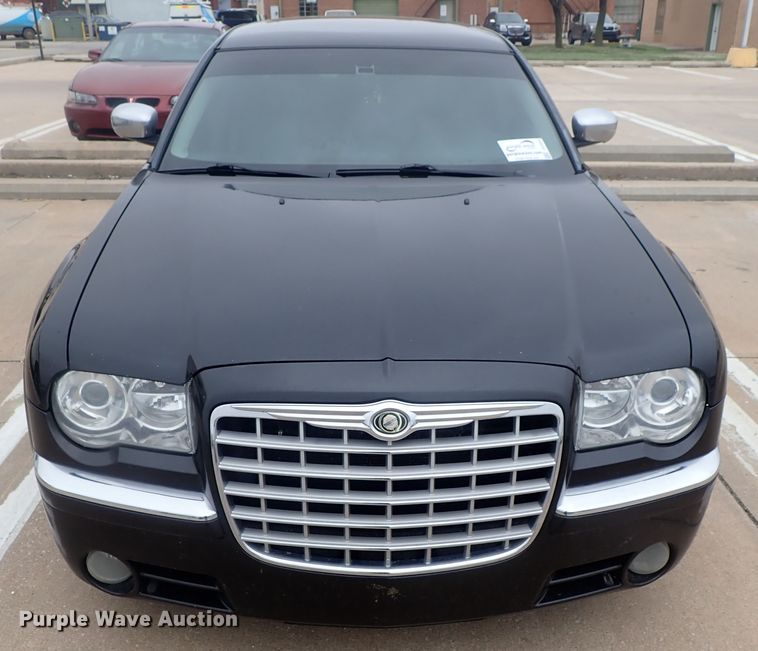 image for item DG3045 2005 Chrysler 300