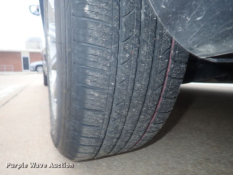 image for item DG3045 2005 Chrysler 300