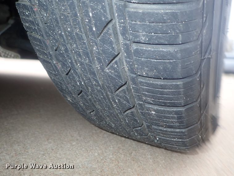 image for item DG3045 2005 Chrysler 300