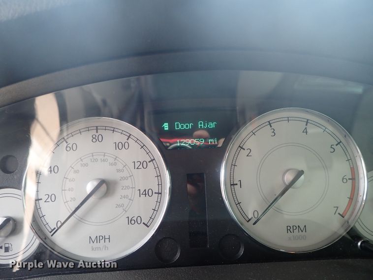 image for item DG3045 2005 Chrysler 300