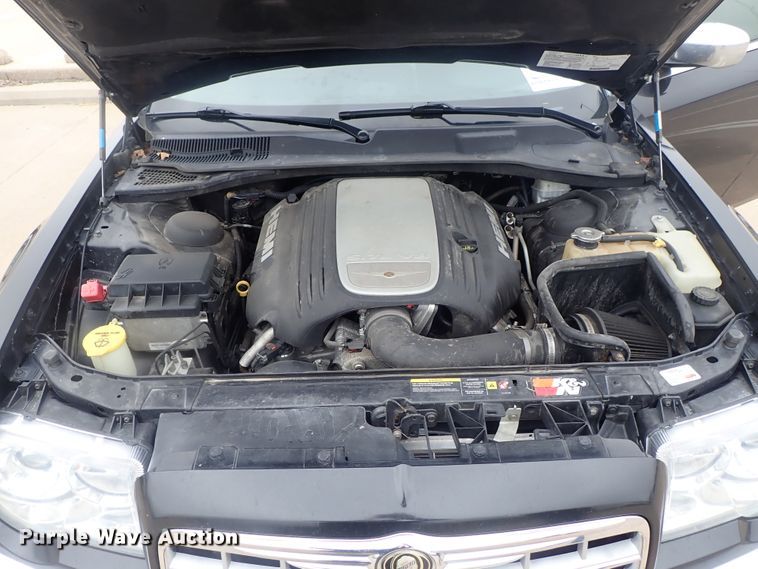 image for item DG3045 2005 Chrysler 300