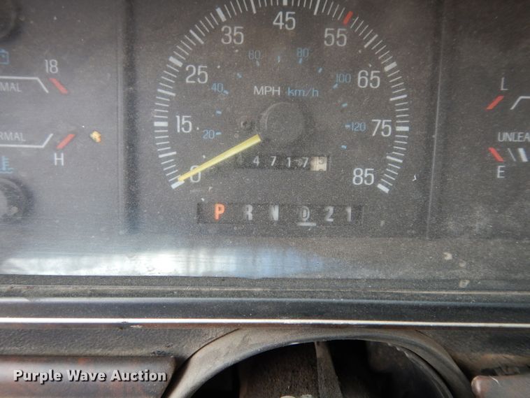 image for item DG6375 1991 Ford F350 XL brush fire truck