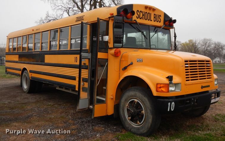 image for item DG6377 1996 International 3800 school bus
