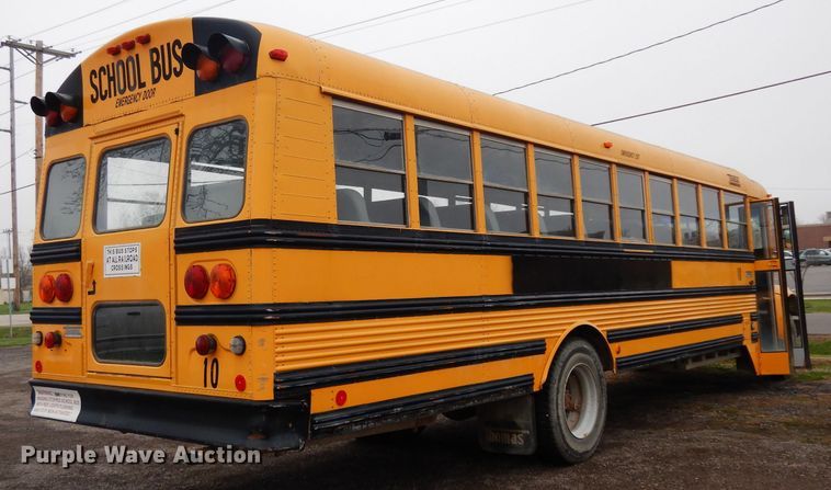image for item DG6377 1996 International 3800 school bus