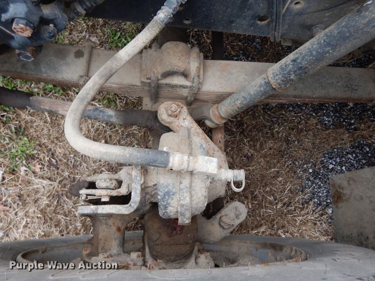 image for item DG6377 1996 International 3800 school bus