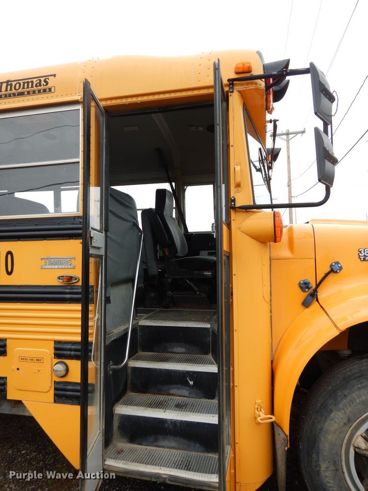 image for item DG6377 1996 International 3800 school bus