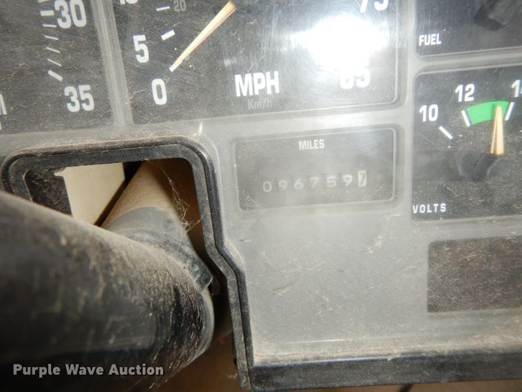 image for item DG6377 1996 International 3800 school bus