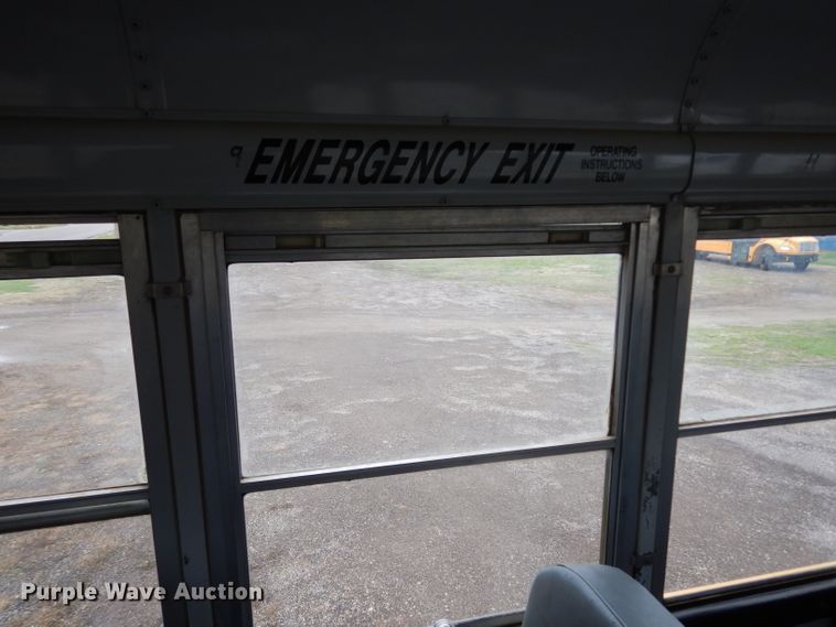 image for item DG6377 1996 International 3800 school bus