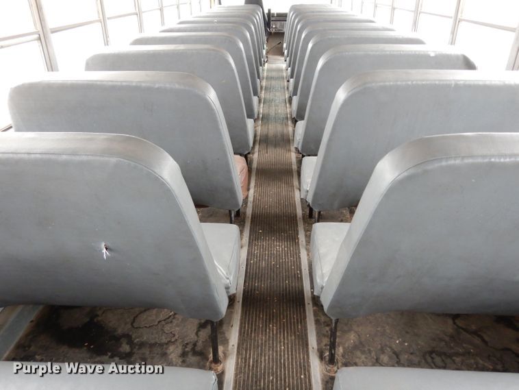 image for item DG6377 1996 International 3800 school bus