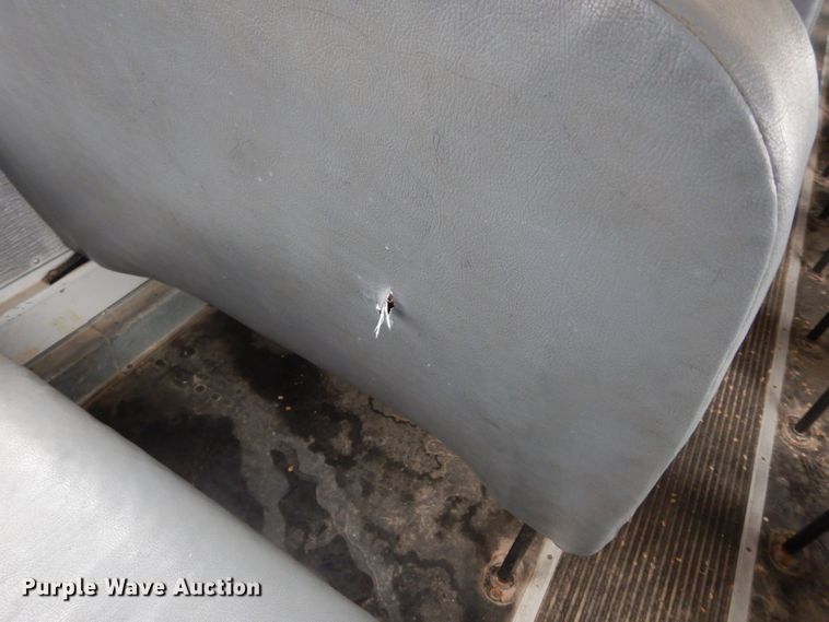 image for item DG6377 1996 International 3800 school bus