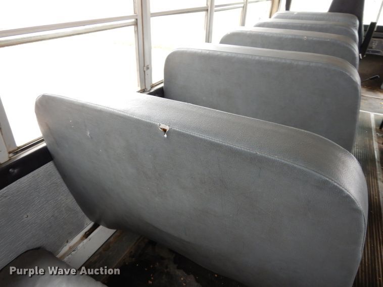 image for item DG6377 1996 International 3800 school bus