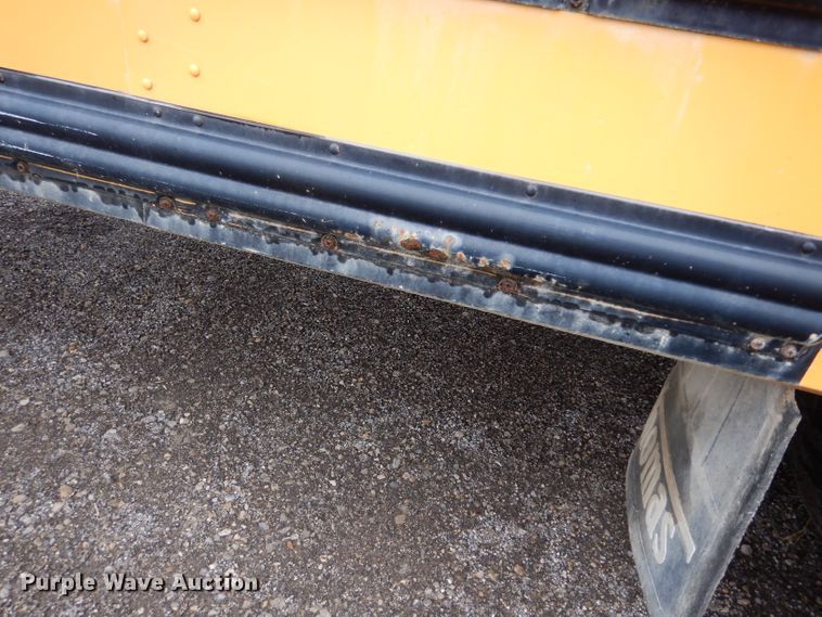 image for item DG6377 1996 International 3800 school bus