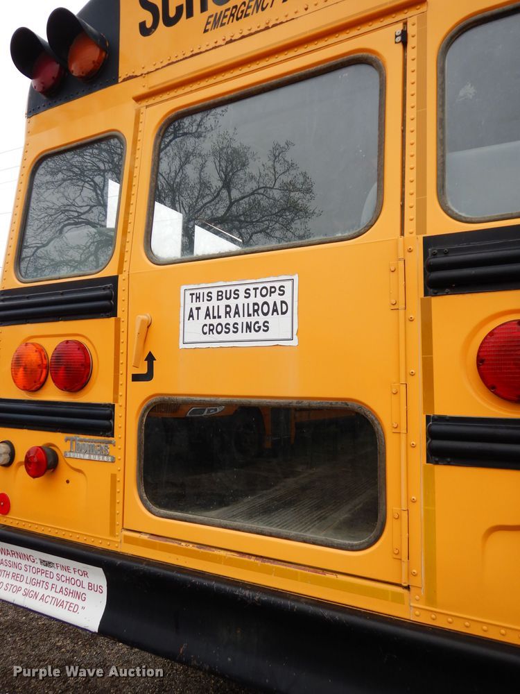 image for item DG6377 1996 International 3800 school bus