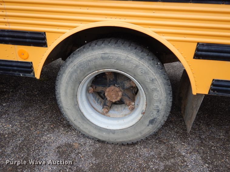 image for item DG6377 1996 International 3800 school bus