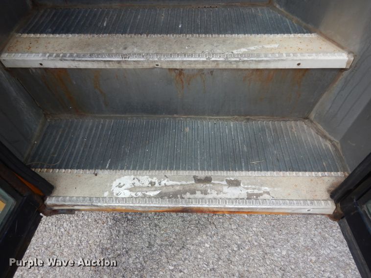 image for item DG6380 2005 Blue Bird Vision school bus