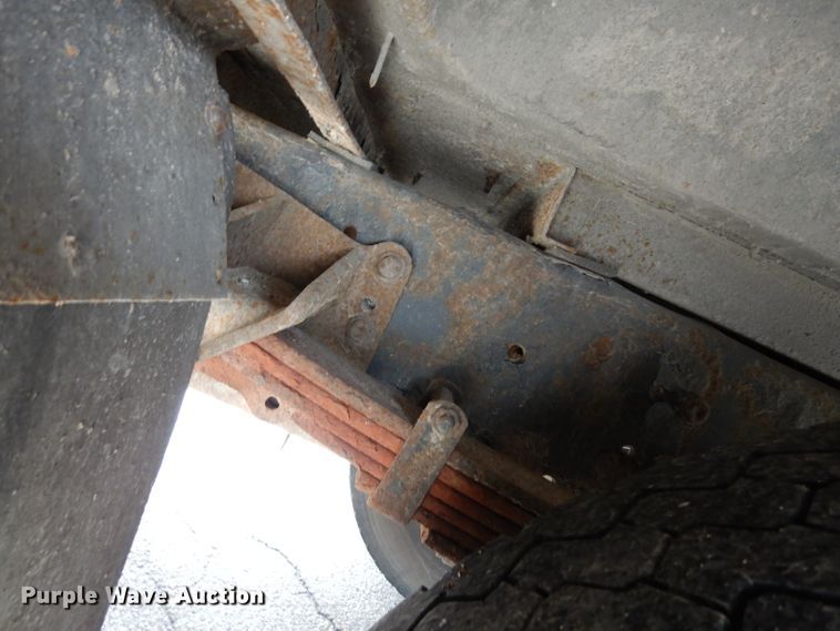 image for item DG6380 2005 Blue Bird Vision school bus