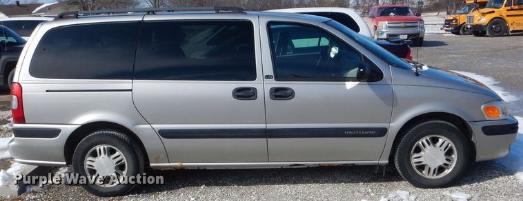 image for item DH6420 2004 Chevrolet Venture LS van