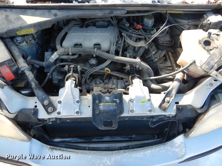 image for item DH6420 2004 Chevrolet Venture LS van