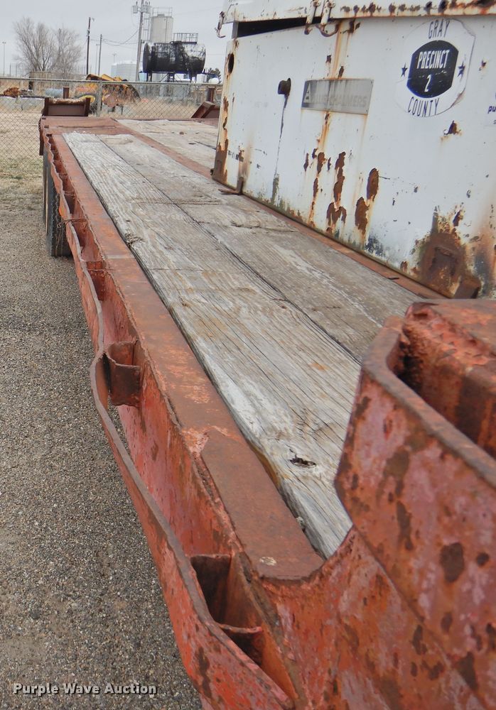 image for item DI0044 Trailmobile drop deck equipment trailer