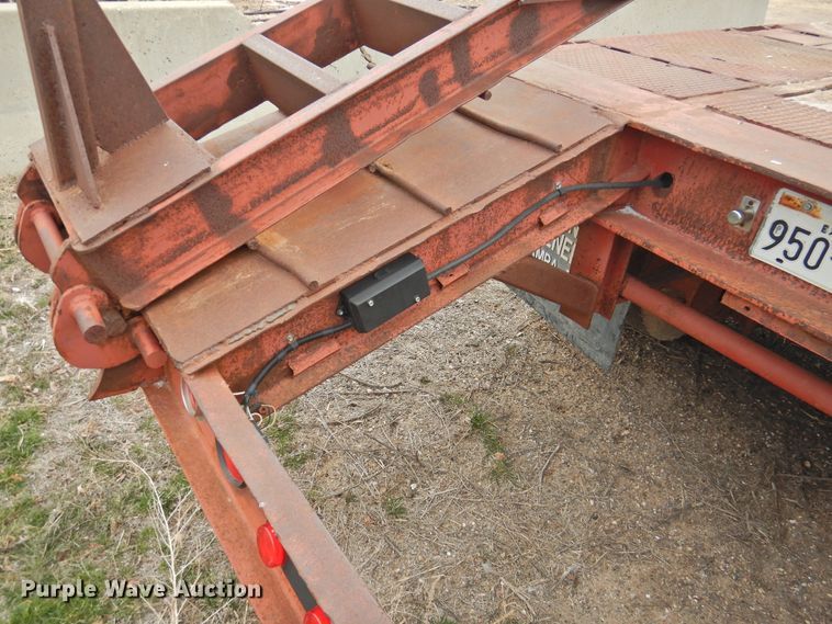 image for item DI0044 Trailmobile drop deck equipment trailer