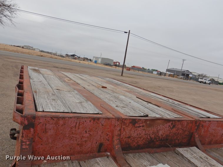 image for item DI0044 Trailmobile drop deck equipment trailer