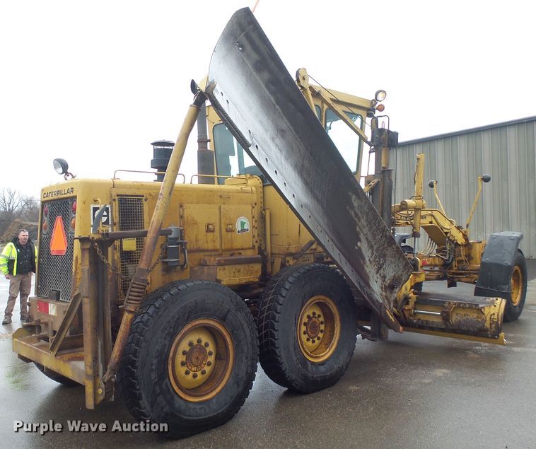 image for item EF9617 1985 Caterpillar 140G motor grader