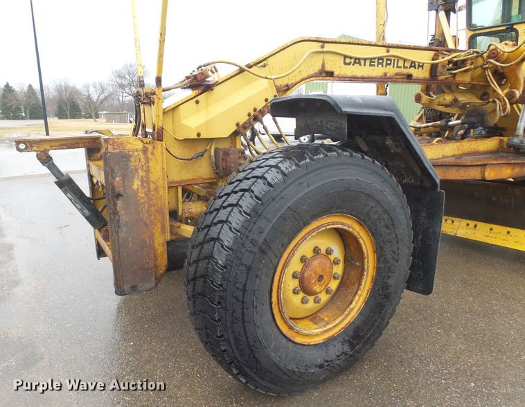 image for item EF9617 1985 Caterpillar 140G motor grader