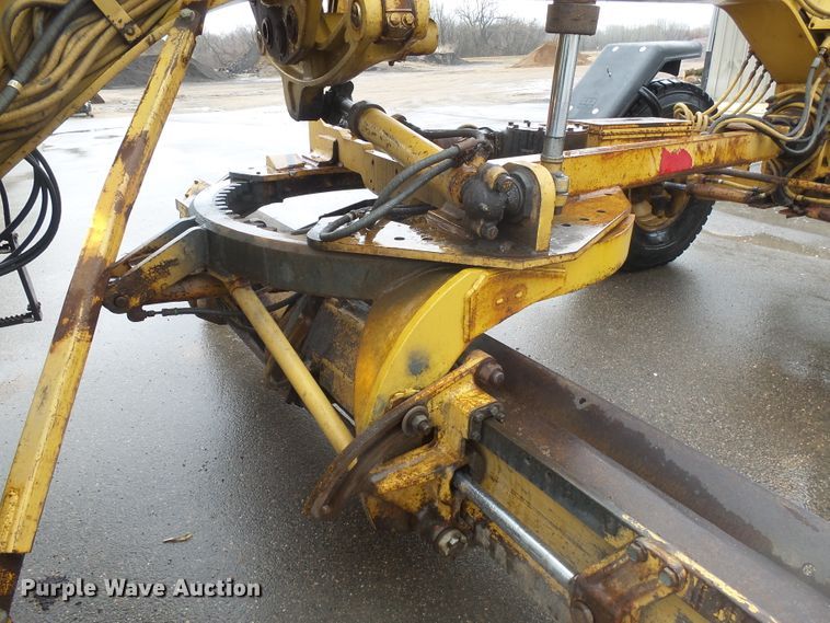 image for item EF9617 1985 Caterpillar 140G motor grader