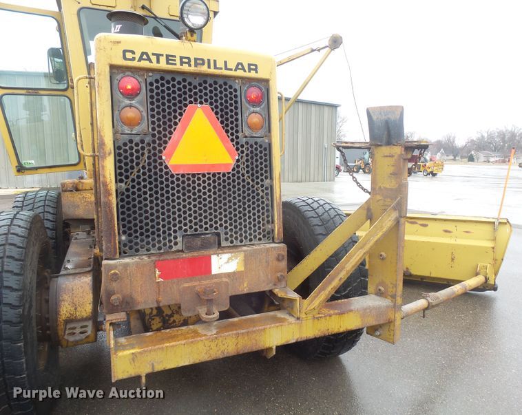 image for item EF9617 1985 Caterpillar 140G motor grader