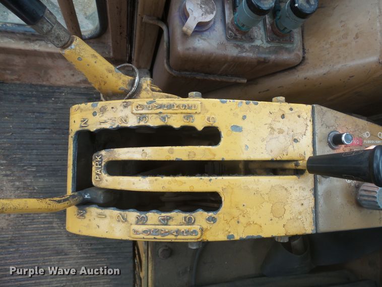 image for item EF9617 1985 Caterpillar 140G motor grader