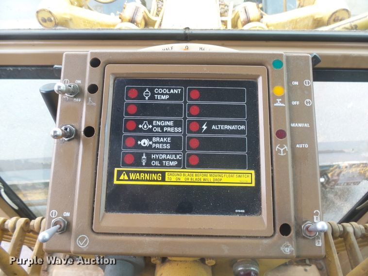 image for item EF9617 1985 Caterpillar 140G motor grader