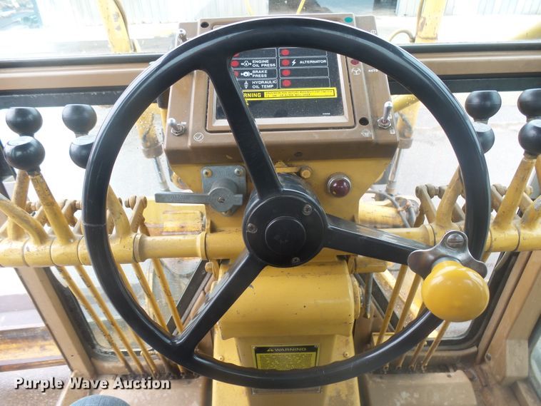 image for item EF9617 1985 Caterpillar 140G motor grader