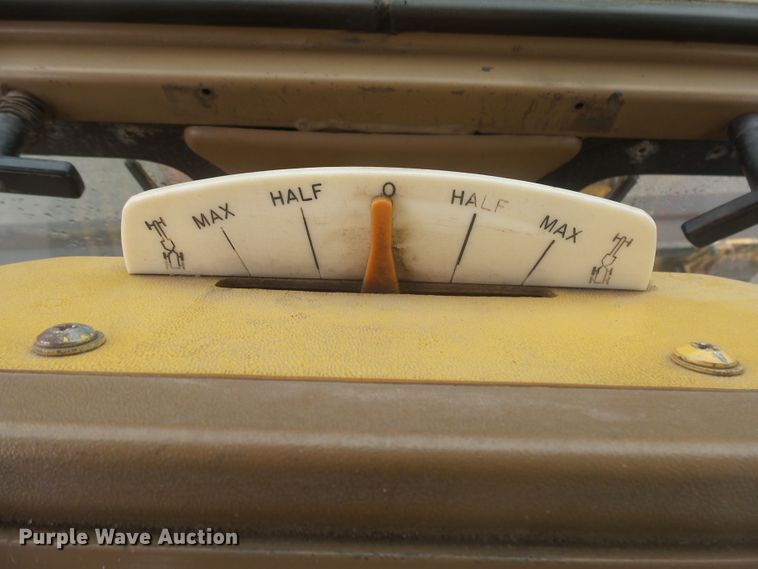 image for item EF9617 1985 Caterpillar 140G motor grader