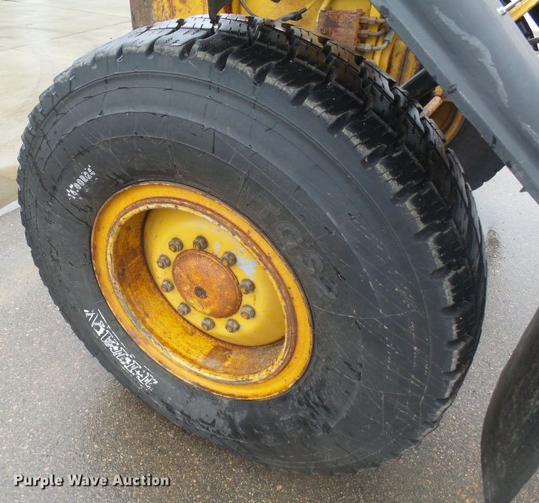 image for item EF9617 1985 Caterpillar 140G motor grader