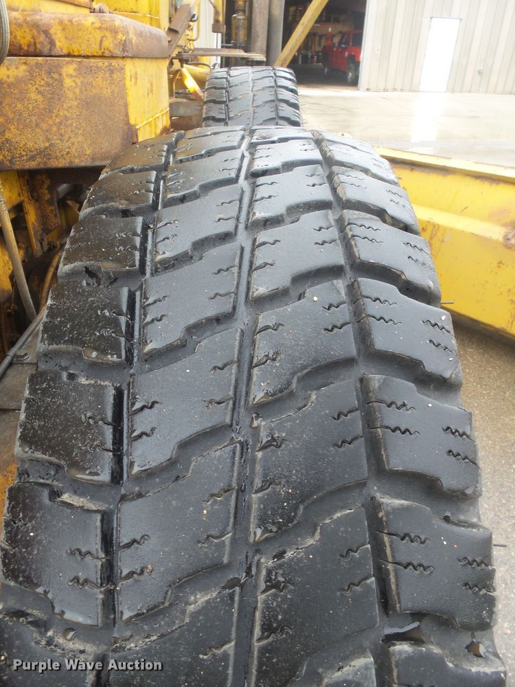 image for item EF9617 1985 Caterpillar 140G motor grader