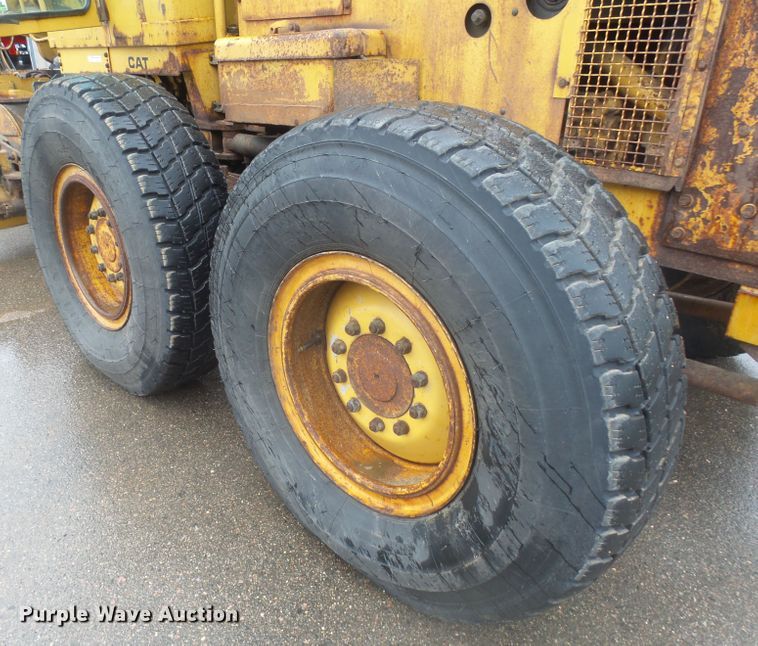 image for item EF9617 1985 Caterpillar 140G motor grader