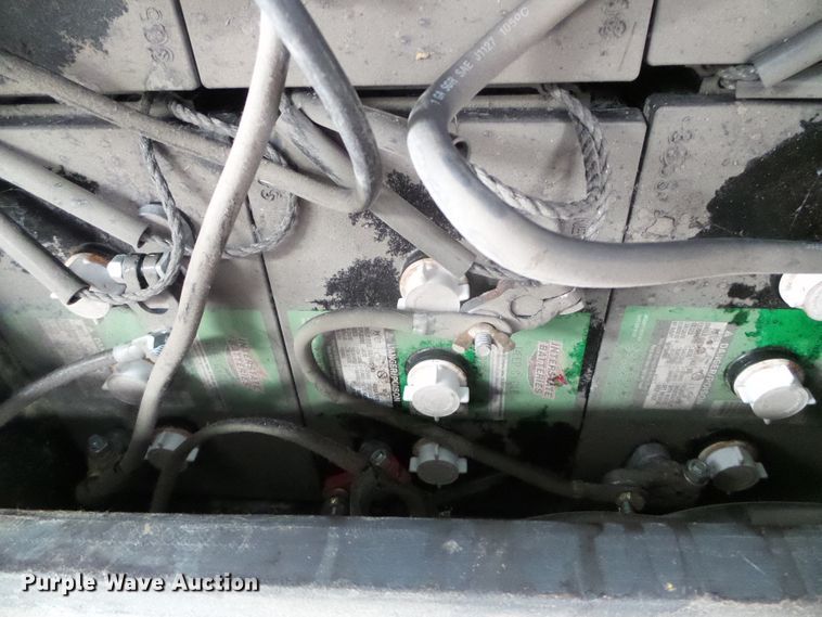 image for item EL9112 IPC Gansow CT230 floor scrubber