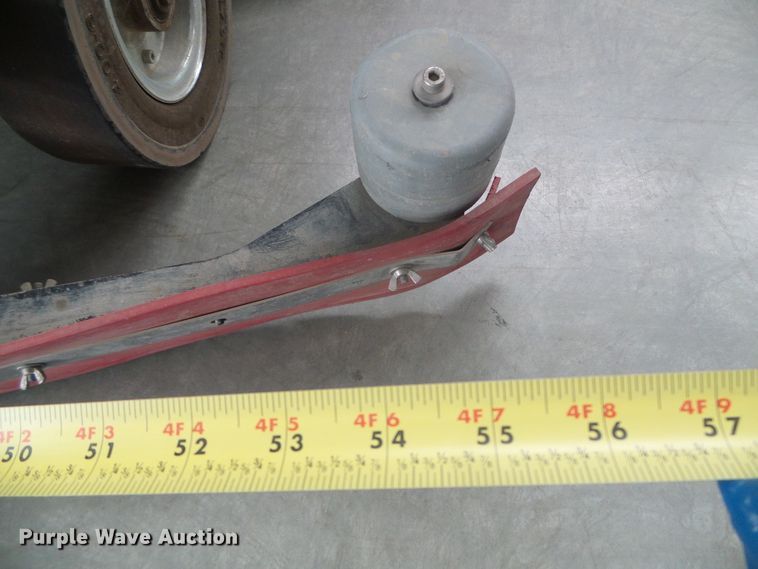 image for item EL9112 IPC Gansow CT230 floor scrubber