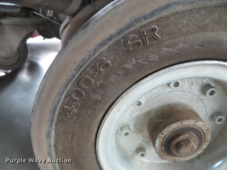 image for item EL9112 IPC Gansow CT230 floor scrubber