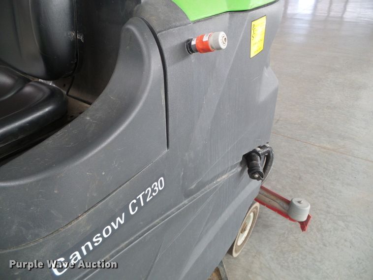 image for item EL9112 IPC Gansow CT230 floor scrubber