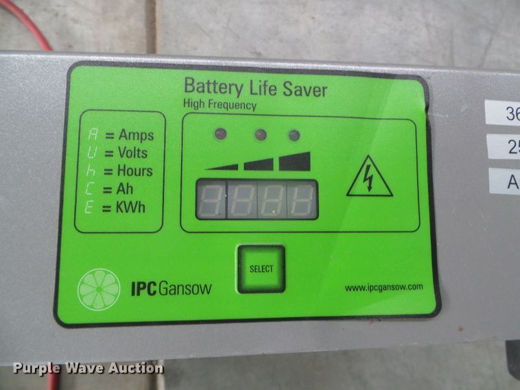 image for item EL9112 IPC Gansow CT230 floor scrubber