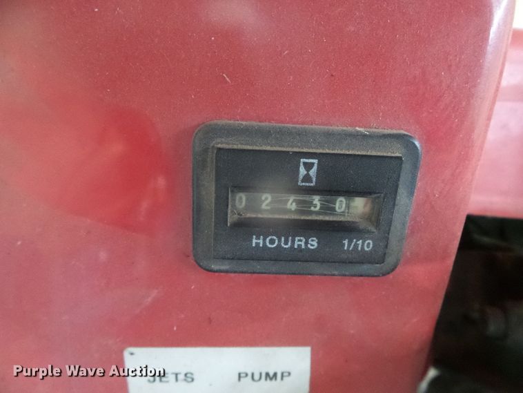 image for item EL9113 1996 Kawasaki Mule 550 utility vehicle