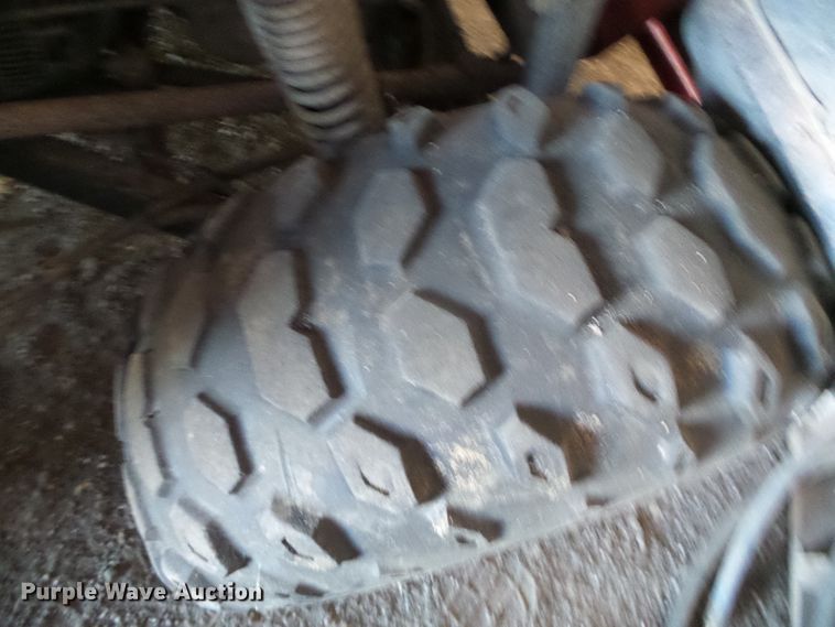 image for item EL9113 1996 Kawasaki Mule 550 utility vehicle